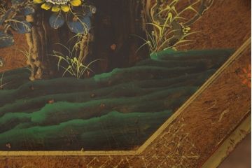ビンテージ家具　繊細な絵柄と凝ったつくりが目を引くシノワズリ様式のサイドチェスト(ヴィンテージ、引き出し、サイドテーブル)(R-052185)