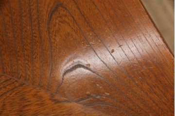 中古　美品　総ケヤキ材　こだわりの和空間にもってこい!上質な囲炉裏テーブル(火鉢、ダイニングテーブル)(R-052188)
