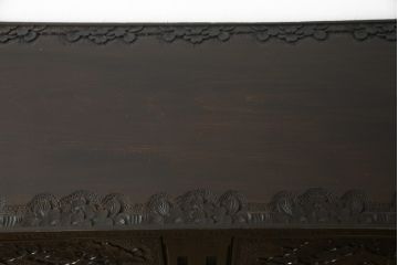 中古　美品　軽井沢彫り　咲き誇る桜の彫りが見事な茶箪笥(サイドボード、サイドキャビネット、収納棚、飾り棚、茶棚、茶タンス)(定価約100万円)(R-052189)
