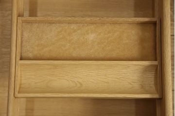 中古　美品　DREXEL HERITAGE(ドレクセルヘリテイジ)　FRANCESCA(フランチェスカ)シリーズ　上品なモールディングの装飾が高級感を高めるサイドボード(クレデンザ、クリデンザ、収納棚、キャビネット、サイドキャビネット)(R-052191)