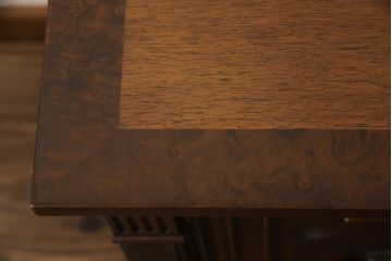 中古　美品　DREXEL HERITAGE(ドレクセルヘリテイジ)　FRANCESCA(フランチェスカ)シリーズ　上品なモールディングの装飾が高級感を高めるサイドボード(クレデンザ、クリデンザ、収納棚、キャビネット、サイドキャビネット)(R-052191)