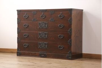 中古　美品　岩谷堂箪笥　桜木家具店作　重厚な雰囲気で格式ただようチェスト(引き出し、衣装箪笥、整理タンス)(R-052209)