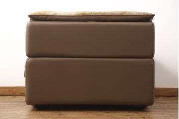 中古　極美品　最高級　イタリア家具　総本革(ボルボネーゼ)　rossi di albizzate(ロッシディアルビザーテ)　Arch. Bartoli(アーチバルト)　Bogo System　一人掛けソファ(アームソファ、1P)(定価約110万円)(R-052216)
