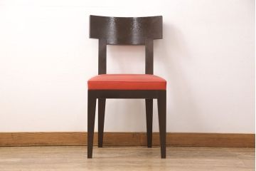 中古　cassina.ixc(カッシーナ・イクスシー )  Philippe hurel(フィリップ・ユーレル)  シンプルでありながら優雅で洗練されたデザインが魅力のチロルチェア(ダイニングチェア、椅子、合皮)(R-052225)
