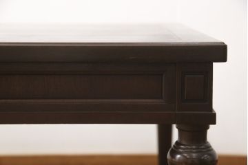 和製ビンテージ　カリモク家具(karimoku)　domani(ドマーニ)　クラシカルなデザインが上品なセンターテーブル(定価約14万円)(ヴィンテージ、リビングテーブル、ローテーブル)(R-052239)