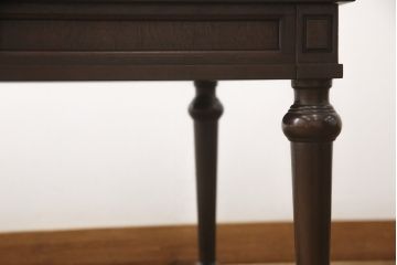 和製ビンテージ　カリモク家具(karimoku)　domani(ドマーニ)　クラシカルなデザインが上品なセンターテーブル(定価約14万円)(ヴィンテージ、リビングテーブル、ローテーブル)(R-052239)