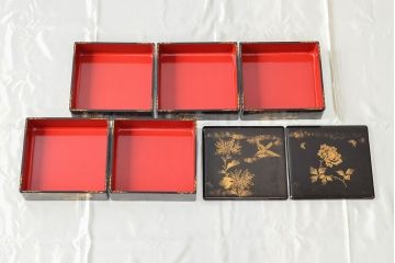 大正〜昭和初期　花鳥図　黒漆金蒔絵　木製五段重箱(漆器)(R-052245)