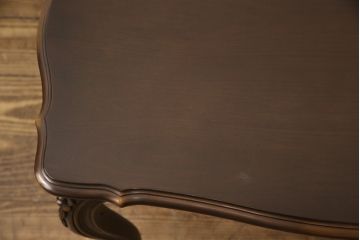 中古　カリモク家具(karimoku)　domani(ドマーニ)　Louis(ルイ)XVシリーズ　曲線が美しいサイドテーブル(センターテーブル、ローテーブル、コンソールテーブル)(R-052262)