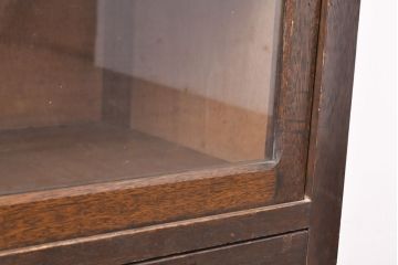 和製アンティーク　昭和初期　ゆらゆらガラスがレトロな雰囲気を醸し出す重ね戸棚(収納棚、食器棚、キャビネット)(R-052264)