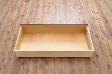 中古　超美品　横浜ダニエル(daniel)　クラシカルな佇まいが目を引くワードローブ(洋服タンス)(R-052272)