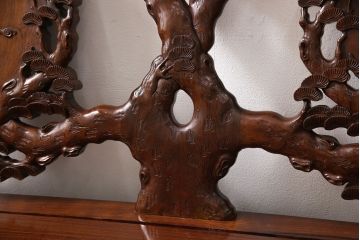 中古　高級唐木家具　カリン材　細やかな彫りの意匠が魅力的なベンチ(板座チェア、花梨材)(定価約89万円)(R-052274)