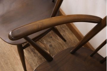 イギリスビンテージ　ERCOL(アーコール)　カントリースタイルにも合うクエーカーチェア4脚セット(椅子、板座チェア、ダイニングチェア、ヴィンテージ)(R-052275)