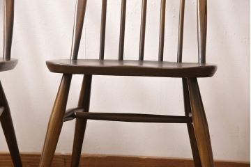 イギリスビンテージ　ERCOL(アーコール)　カントリースタイルにも合うクエーカーチェア4脚セット(椅子、板座チェア、ダイニングチェア、ヴィンテージ)(R-052275)