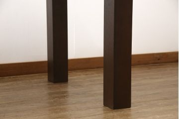 中古　美品　Cassina(カッシーナ)　CATHERINE MEMMI(カトリーヌ・メミ)　シンプルかつスタイリッシュで美しいダイニングテーブル(定価約48万円)(作業台)(R-052277)