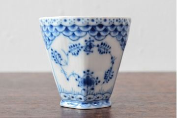 ROYAL COPENHAGEN　ロイヤルコペンハーゲン　ブルーフルーテッド　フルレース　コーヒーカップ&ソーサー2客(洋食器)(R-052279)