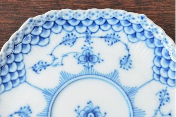 ROYAL COPENHAGEN　ロイヤルコペンハーゲン　ブルーフルーテッド　フルレース　コーヒーカップ&ソーサー2客(洋食器)(R-052279)