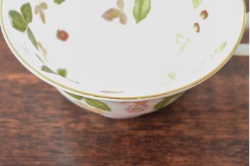 WEDGWOOD　ウェッジウッド　ワイルドストロベリー　カップ&ソーサー2客・プレート2枚セット(洋食器)(R-052282)