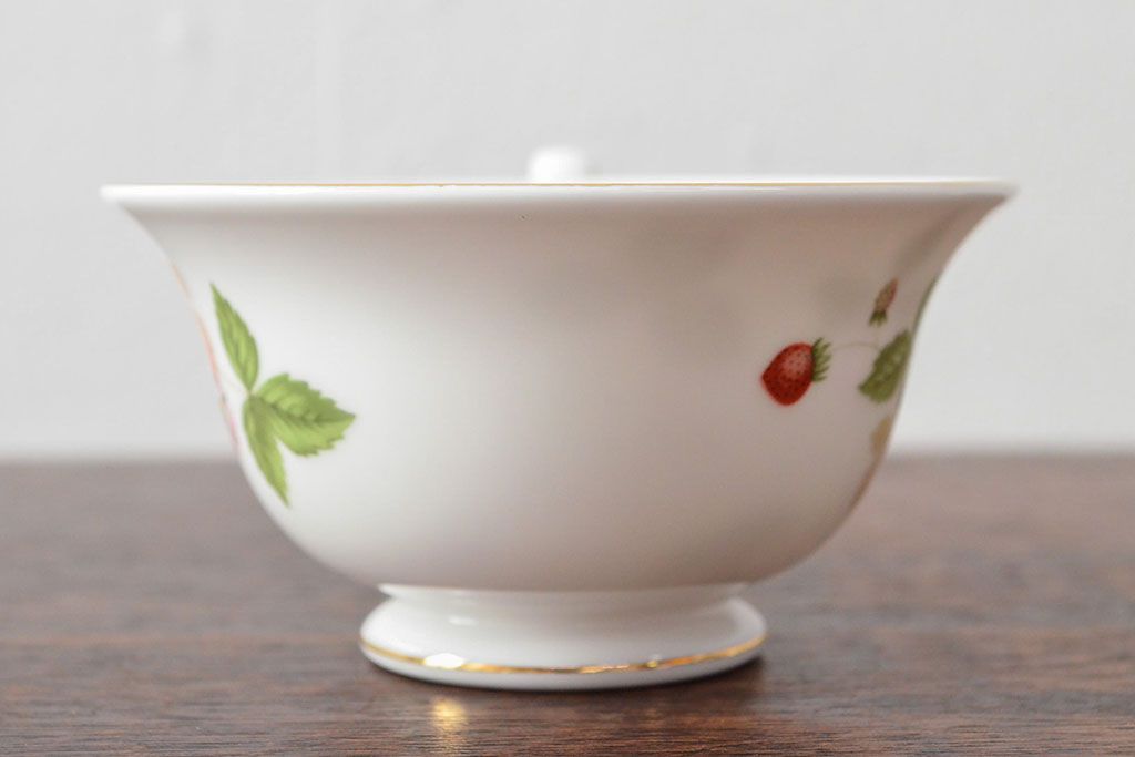 WEDGWOOD　ウェッジウッド　ワイルドストロベリー　カップ&ソーサー2客・プレート2枚セット(洋食器)(R-052282)