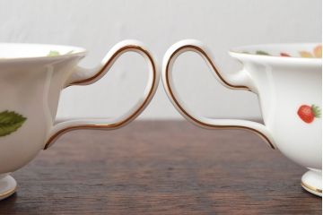 WEDGWOOD　ウェッジウッド　ワイルドストロベリー　カップ&ソーサー2客・プレート2枚セット(洋食器)(R-052282)