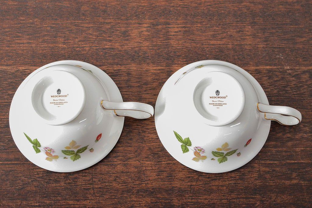 WEDGWOOD　ウェッジウッド　ワイルドストロベリー　カップ&ソーサー2客・プレート2枚セット(洋食器)(R-052282)