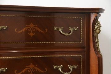 中古　イタリア高級輸入家具　象嵌と真鍮金具で凝ったつくりが美しいサイドボード(引き出し、チェスト)(定価約60万円)(R-052287)