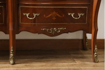 中古　イタリア高級輸入家具　象嵌と真鍮金具で凝ったつくりが美しいサイドボード(引き出し、チェスト)(定価約60万円)(R-052287)