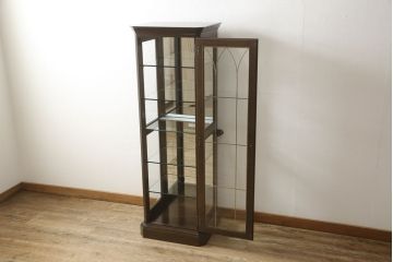 中古　超美品　カリモク家具(karimoku)　domani(ドマーニ)　QUEENS　LIFE(クイーンズライフ)　洗練されたデザインが美しいキュリオケース(飾り棚、ガラスケース、陳列棚、収納棚)(定価約32万円)(R-052289)