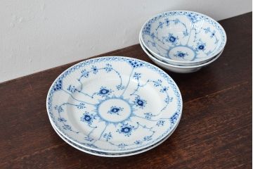 ROYAL COPENHAGEN　ロイヤルコペンハーゲン　ハーフレース　プレート2枚・ボウル2点(洋食器)(定価約8万円)(R-052292)