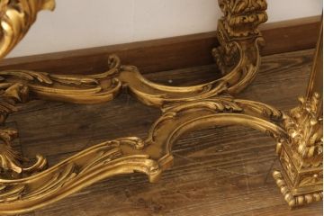 中古　極美品　イタリア超高級輸入家具　ロココ様式　ゴールドの彫刻(木彫り)と大理石天板がゴージャスなコンソールテーブル(定価約200万円以上)(サイドボード)(R-052295)