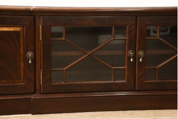 中古　超美品　アメリカ高級輸入家具　大塚家具取り扱い　Scarborough House(スカボローファインファニチャー)　マホガニー材のテレビ台(定価約98万円)(テレビボード、ローボード)(R-052296)