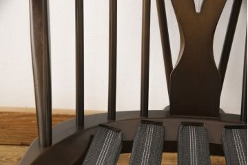 中古美品　ERCOL(アーコール)　上品な花柄が素敵な1人掛けソファ(ラウンジチェア、アームチェア、椅子、1シーターソファ)(R-052324)