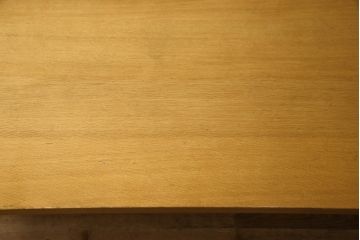 中古　デンマーク輸入家具　オーク材　大きなサイズで広々使える、スタイリッシュなダイニングテーブル(食卓、作業台、北欧)(R-052336)