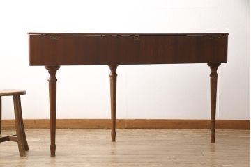 和製ビンテージ　希少　東海楽器チェンバロ　TOKAI PIANO(トーカイピアノ)　ジャンク品　ディスプレイにおすすめ!北欧デザインが素朴でかわいらしいピアノ(ヴィンテージ、ディスプレイ、店舗什器)(R-052352)