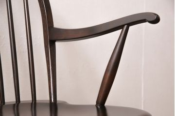 中古　美品　松本民芸家具　美しいシルエットが目を引く、#85リーチ型アームチェア(ダイニングチェア、板座チェア、椅子)(R-052355)