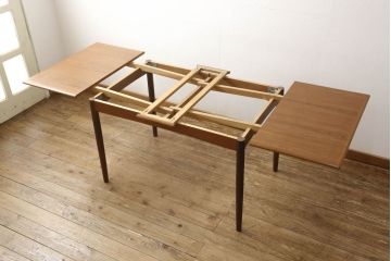 デンマークビンテージ　チーク材　シンプルなデザインが取り入れやすいダイニングテーブル(エクステンションテーブル、ドローリーフテーブル、食卓、ヴィンテージ)(R-052358)