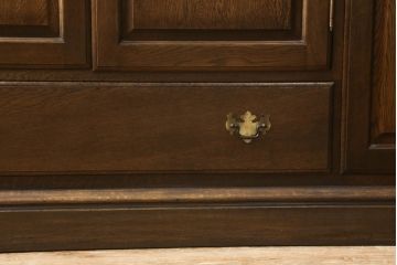 中古　超美品　横浜ダニエル(daniel)　上品な佇まいが大人空間を演出してくれるワードローブ(横浜クラシック家具、洋服タンス、衣装箪笥)(R-052361)