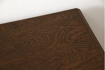 中古美品　カントリーハウス　秋山木工　シンプルな中にもつくりの良さが伺えるサイドボード(キャビネット、引き出し、リビングボード)(R-052368)