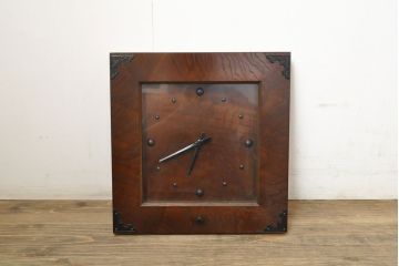 中古　国産民芸家具　1台2役で使い勝手のいい時計付き縦型タンス(箪笥、チェスト)(R-052374)