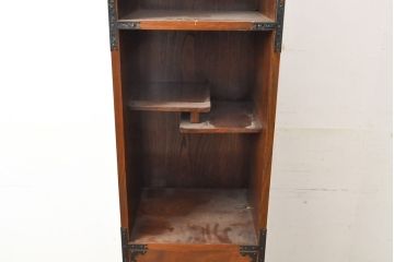 中古　国産民芸家具　1台2役で使い勝手のいい時計付き縦型タンス(箪笥、チェスト)(R-052374)