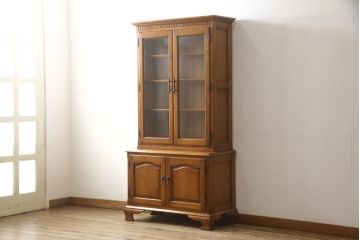中古　横浜ダニエル(daniel)　温かみのある木の色合いが魅力的なキャビネット(定価約65万円)(カップボード、食器棚、戸棚)(R-052375)