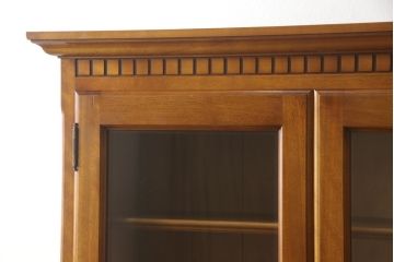 中古　横浜ダニエル(daniel)　温かみのある木の色合いが魅力的なキャビネット(定価約65万円)(カップボード、食器棚、戸棚)(R-052375)