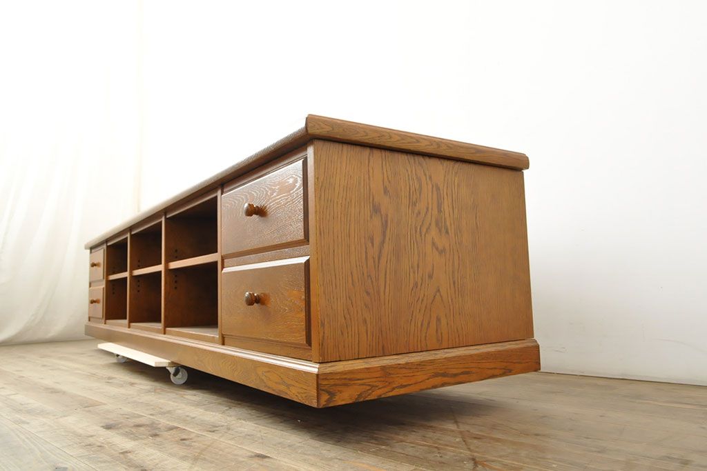 中古　三越家具(現カントリーハウス)　Brugge(ブルージュ)　美品!!　幅2500mm　特注品のコンセント付き大型テレビボード　(R-052377)