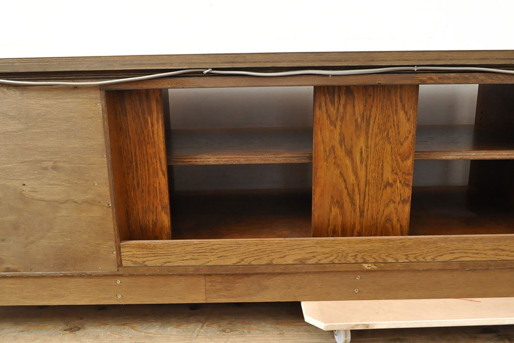 中古　三越家具(現カントリーハウス)　Brugge(ブルージュ)　美品!!　幅2500mm　特注品のコンセント付き大型テレビボード　(R-052377)