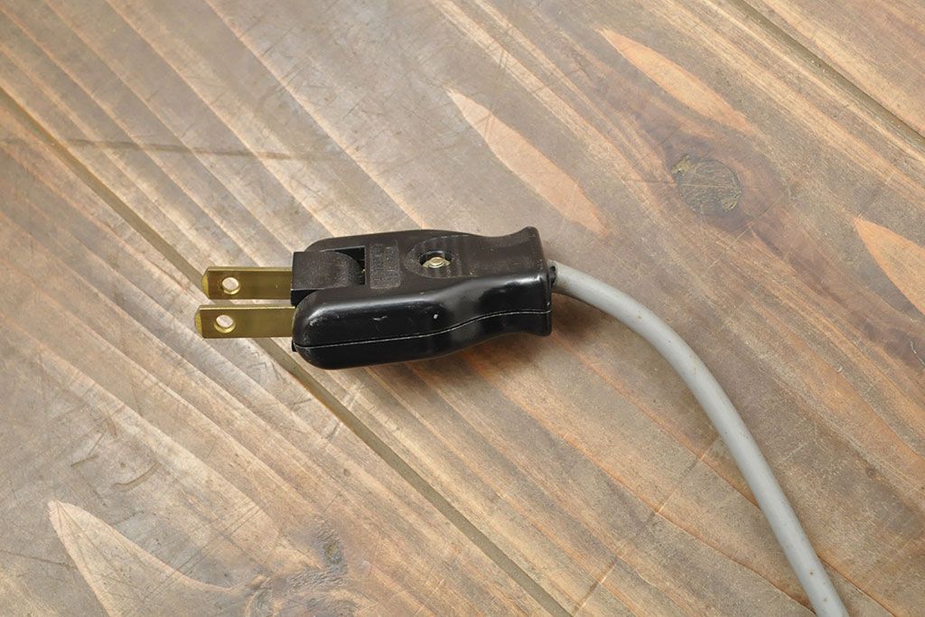 中古　三越家具(現カントリーハウス)　Brugge(ブルージュ)　美品!!　幅2500mm　特注品のコンセント付き大型テレビボード　(R-052377)