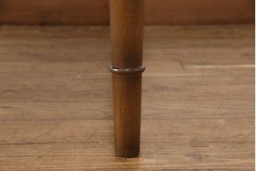 中古　美品　横浜ダニエル(daniel)　品のあるデザインが目を引くダイニングテーブル(食卓)(R-052379)