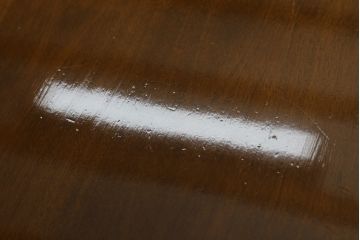 中古　美品　横浜ダニエル(daniel)　品のあるデザインが目を引くダイニングテーブル(食卓)(R-052380)