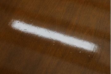 中古　美品　横浜ダニエル(daniel)　品のあるデザインが目を引くダイニングテーブル(食卓)(R-052380)