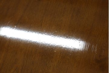 中古　美品　横浜ダニエル(daniel)　品のあるデザインが目を引くダイニングテーブル(食卓)(R-052380)