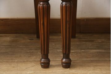中古　超美品　イギリス高級輸入家具　MAITLAND SMITH(メートランドスミス)　細部まで凝ったデザインが美しいダイニングチェア4脚セット(定価　1脚約20万円)(椅子、イス)(R-052381)