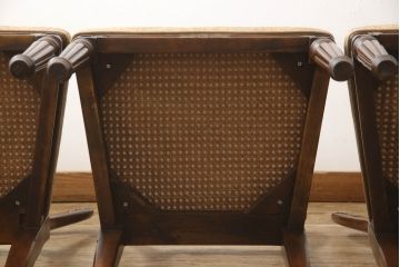 中古　超美品　イギリス高級輸入家具　MAITLAND SMITH(メートランドスミス)　細部まで凝ったデザインが美しいダイニングチェア4脚セット(定価　1脚約20万円)(椅子、イス)(R-052381)